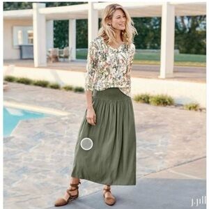 J. Jill Green Smocked Waist Maxi Skirt